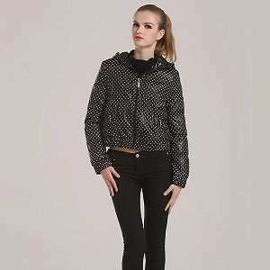 特加依品牌館 匯聚多元風(fēng)尚，開啟品牌服裝批發(fā)新篇章